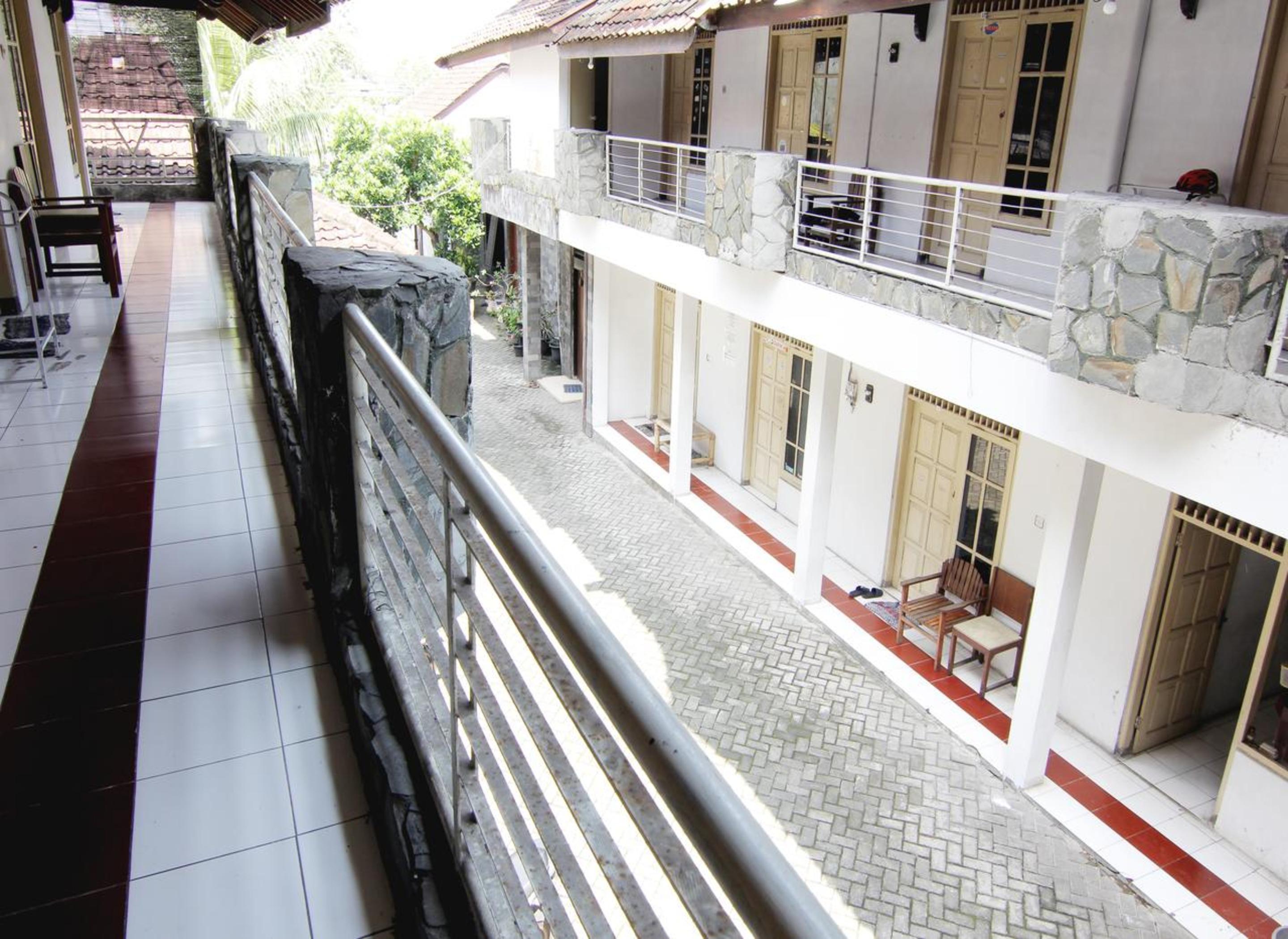 Hotel Griya Godean Syariah Yogyakarta By Zuzu 3*